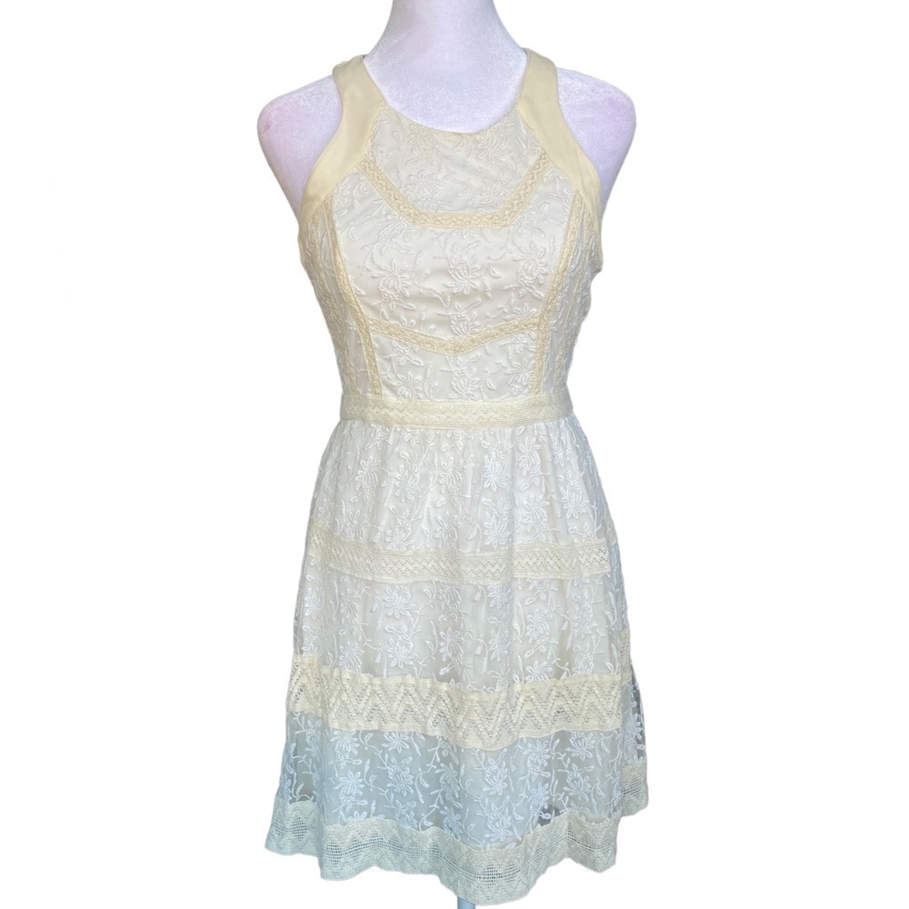 American Eagle Outfitters Sleeveless Halter Cream Lace Mini Dress Size 2